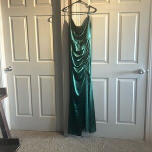 Windsor Prom/Hoco long green dress